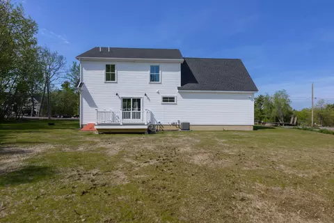 Exterior - 13 Tomahawk Ln, Berwick, ME 03901 photo 7 of 10