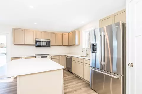 Kitchen - 13 Tomahawk Ln, Berwick, ME 03901 photo 2 of 2