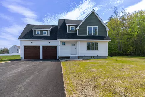 Exterior - 13 Tomahawk Ln, Berwick, ME 03901 photo 4 of 10