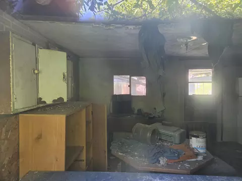 17 Hughes Rd, Mapleton, ME 04757