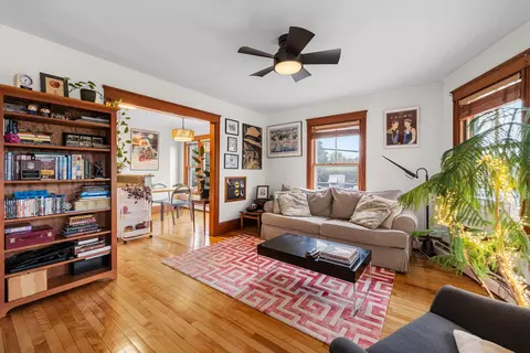 260 Park Ave #4, Portland, ME 04102