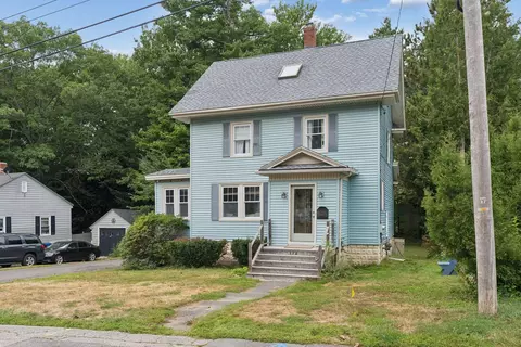 172 Bradley St, Portland, ME 04102