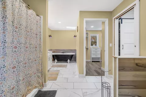 Entry Way - 135 Brookside Dr, Warren, ME 04864 photo 5 of 6