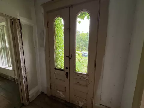 Entry Way - 122 S Belfast Rd, Windsor, ME 04363 photo 2 of 16