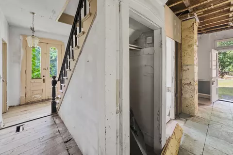 Entry Way - 122 S Belfast Rd, Windsor, ME 04363 photo 7 of 16