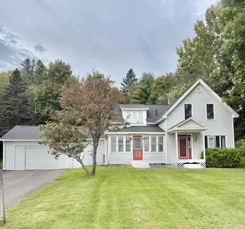 257 Pleasant St, Fort Kent, ME 04743