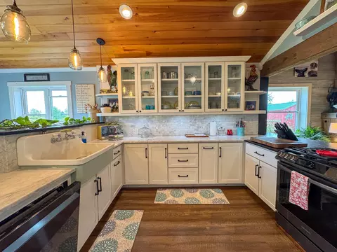 Kitchen - 46 Lyons Rd, Lubec, ME 04652 photo 2 of 7