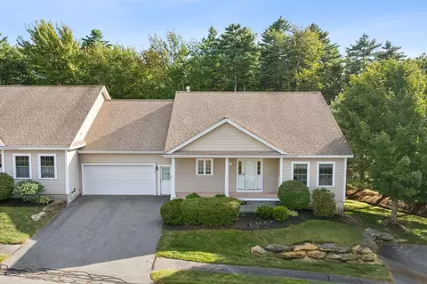 45 Sand Point Ln #45, Cumberland, ME 04110