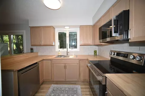Kitchen - 56 Pine Hill Dr #56, Bath, ME 04530 photo 3 of 5