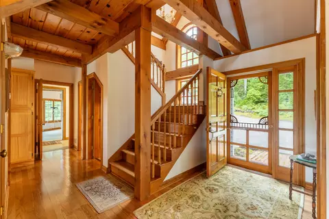 Entry Way - 17 River Wind Ln, Edgecomb, ME 04556 photo 1 of 5