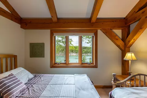 Bedroom - 17 River Wind Ln, Edgecomb, ME 04556 photo 4 of 7