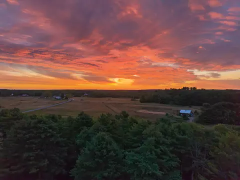 242 Simpsons Point Rd, Brunswick, ME 04011