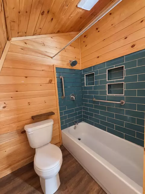 Bath - 8 Field Way, Rangeley, ME 04970 photo 3 of 5