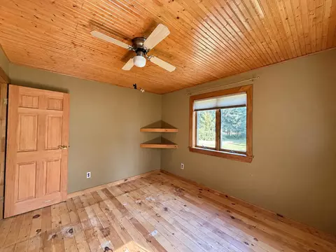 Bedroom - 8 Field Way, Rangeley, ME 04970 photo 2 of 3