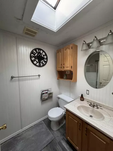 Bath - 143 Eagle Ridge Rd, Brewer, ME 04412 photo 1 of 3