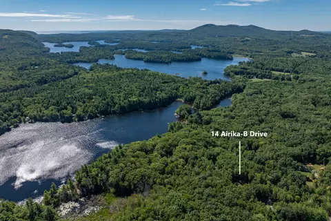 14 Airika-b Dr, Lincolnville, ME 04849