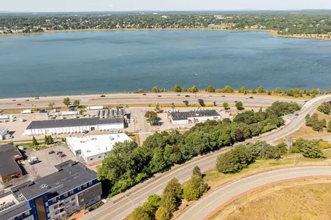 245 Anderson St, Portland, ME 04101