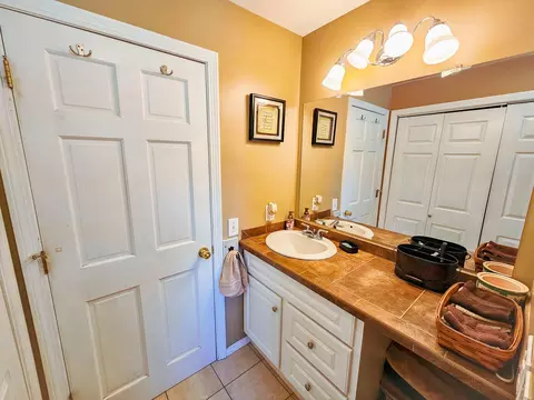 Bath - 366 Plaisted Rd, Jay, ME 04239 photo 2 of 6
