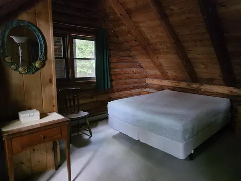 960 Black Point Rd, Beaver Cove, ME 04441