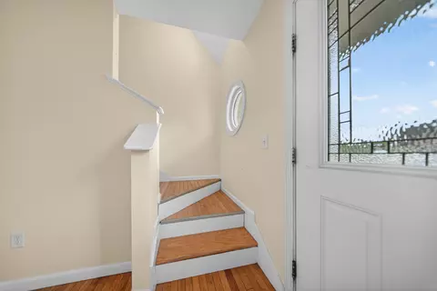 Entry Way - 6 Stephanie Dr, Gorham, ME 04038 photo 2 of 2