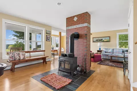 Entry Way - 496 Davis Rd, Durham, ME 04222 photo 1 of 9