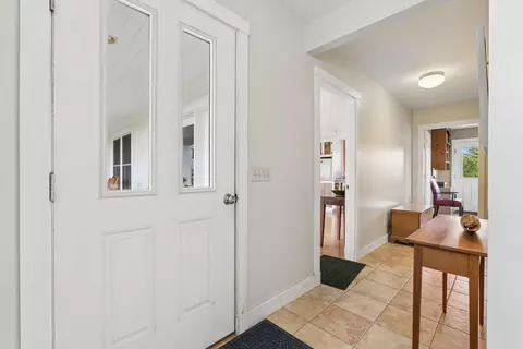 Entry Way - 496 Davis Rd, Durham, ME 04222 photo 7 of 9
