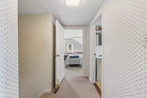 Entry Way - 496 Davis Rd, Durham, ME 04222 photo 6 of 9