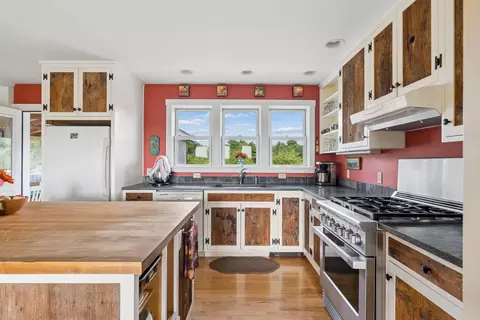 Kitchen - 496 Davis Rd, Durham, ME 04222 photo 2 of 6