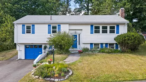 112 Dennett St, Portland, ME 04102
