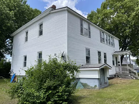 Exterior - 68 Prospect St, Millinocket, ME 04462 photo 7 of 10