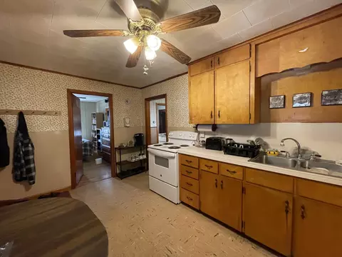 Kitchen - 68 Prospect St, Millinocket, ME 04462 photo 11 of 11