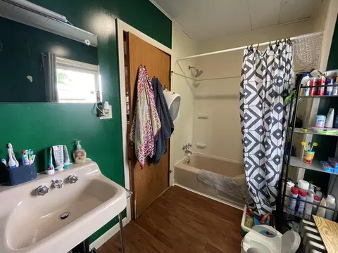 Bath - 68 Prospect St, Millinocket, ME 04462 photo 1 of 4
