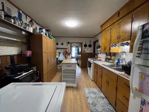 Kitchen - 68 Prospect St, Millinocket, ME 04462 photo 3 of 11