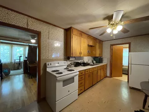 Kitchen - 68 Prospect St, Millinocket, ME 04462 photo 7 of 11