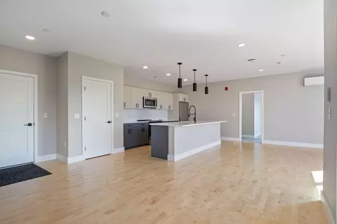 Living - 20 Upper Falls Rd #402, Biddeford, ME 04005 photo 2 of 7