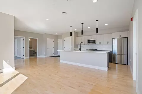 Living - 20 Upper Falls Rd #402, Biddeford, ME 04005 photo 5 of 7