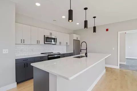 Kitchen - 20 Upper Falls Rd #402, Biddeford, ME 04005 photo 3 of 5