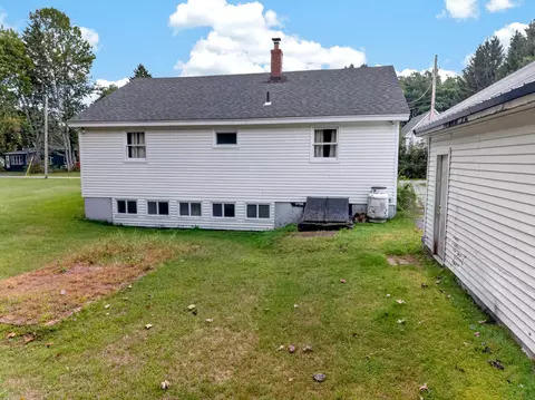 Exterior - 6 Brooks St, Orono, ME 04473 photo 11 of 13
