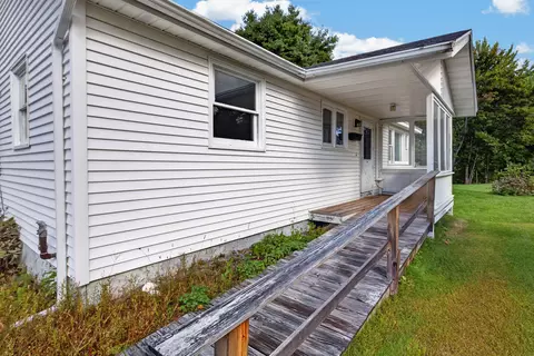 Exterior - 6 Brooks St, Orono, ME 04473 photo 7 of 13
