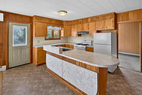 Kitchen - 6 Brooks St, Orono, ME 04473 photo 1 of 4