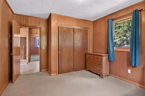Bedroom - 6 Brooks St, Orono, ME 04473 photo 2 of 6