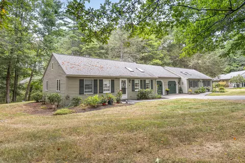 66 Gail Ln #14, Yarmouth, ME 04096