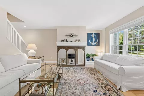 12 Lupine Ct #12, Yarmouth, ME 04096