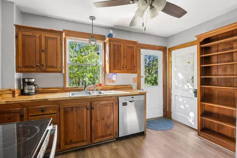 Kitchen - 17 Park St, Bath, ME 04530 photo 2 of 3
