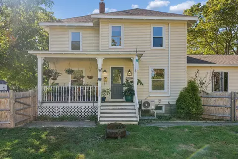 Exterior - 17 Park St, Bath, ME 04530 photo 1 of 4