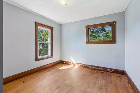 Bedroom - 17 Park St, Bath, ME 04530 photo 3 of 6