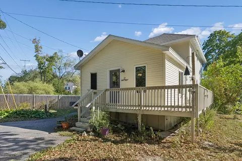 Exterior - 17 Park St, Bath, ME 04530 photo 2 of 4