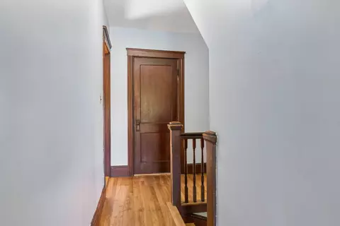 Entry Way - 17 Park St, Bath, ME 04530 photo 3 of 4