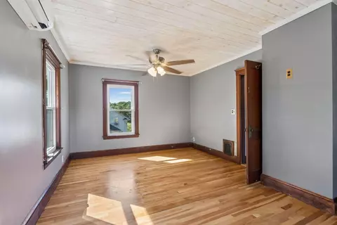 Bedroom - 17 Park St, Bath, ME 04530 photo 2 of 6