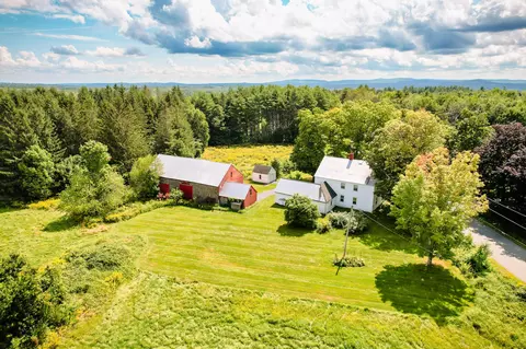 657 Weeks Mills Rd, New Sharon, ME 04955